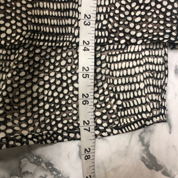 Madison Paige Semi Sheer Colorbock Lightweight Blouse Size Medium NWT - Picture 6 of 7